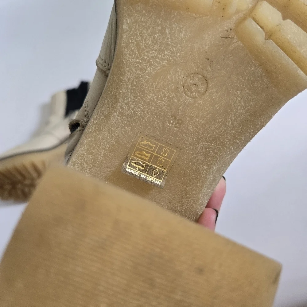 Free People James Chunky Heel Chelsea Boot White Leather Size US 7.5 EU 38
